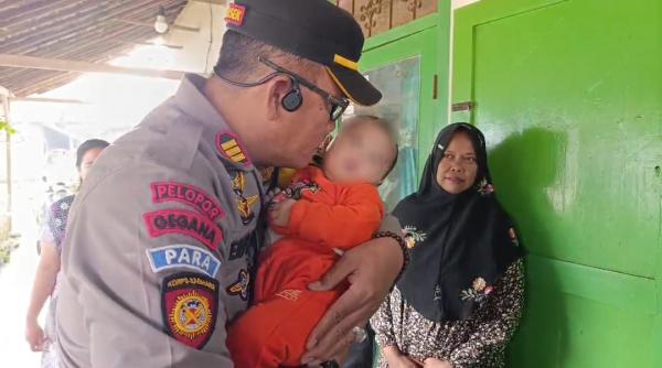 Warga Temukan Bayi, Polsek Jombang Gerak Cepat Menyelematkan!