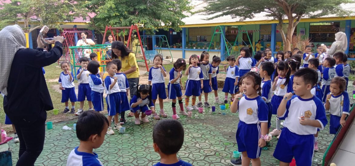Kemenkes dan Kemendikdasmen Gelar Sikat Gigi Bersama, Peringati Hari Kesehatan Gigi Nasional