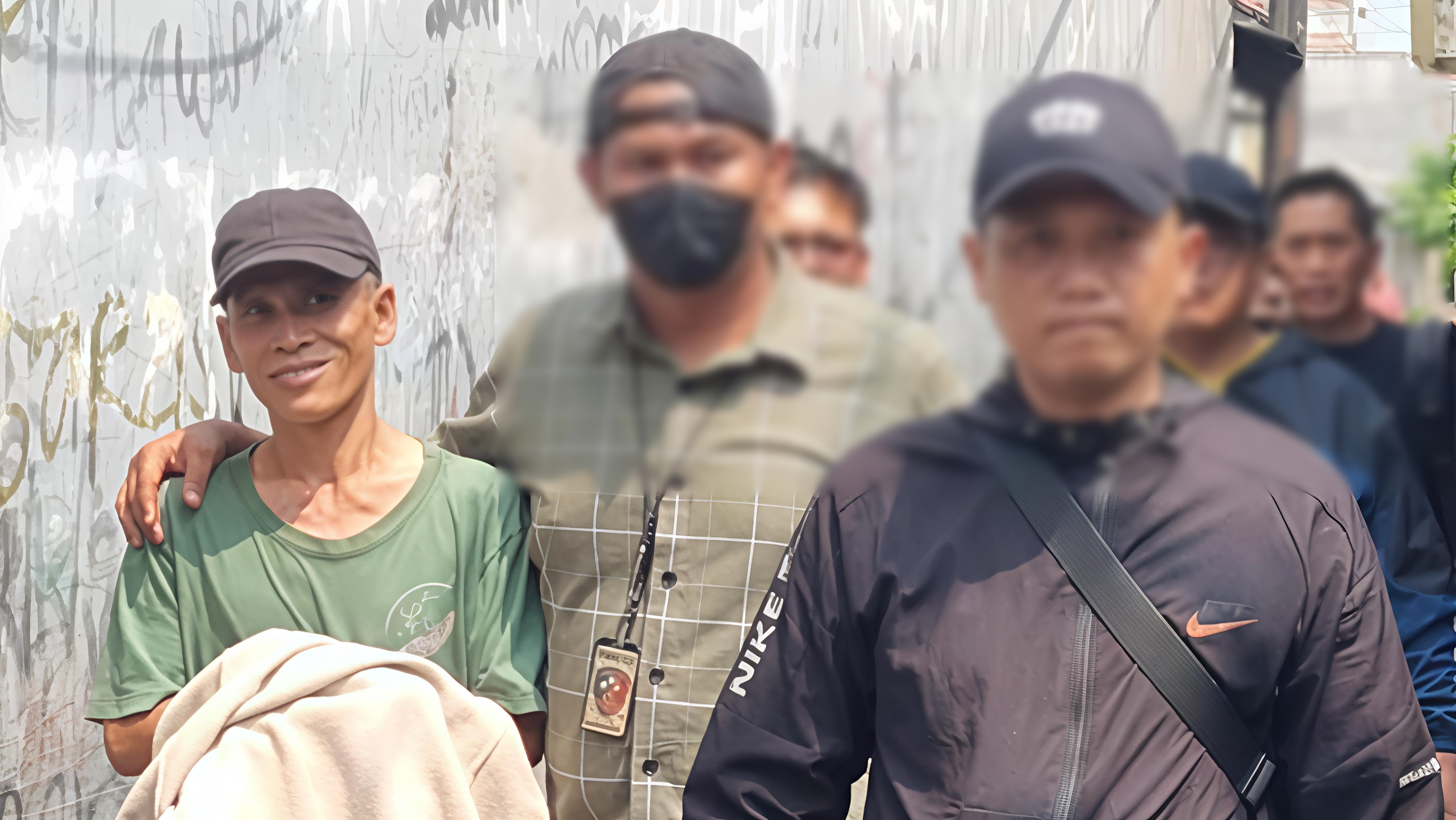 Willy yang Bacok Kakaknya Gegara Warisan di Pamulang Ditangkap, Tersenyum Saat Digelandang