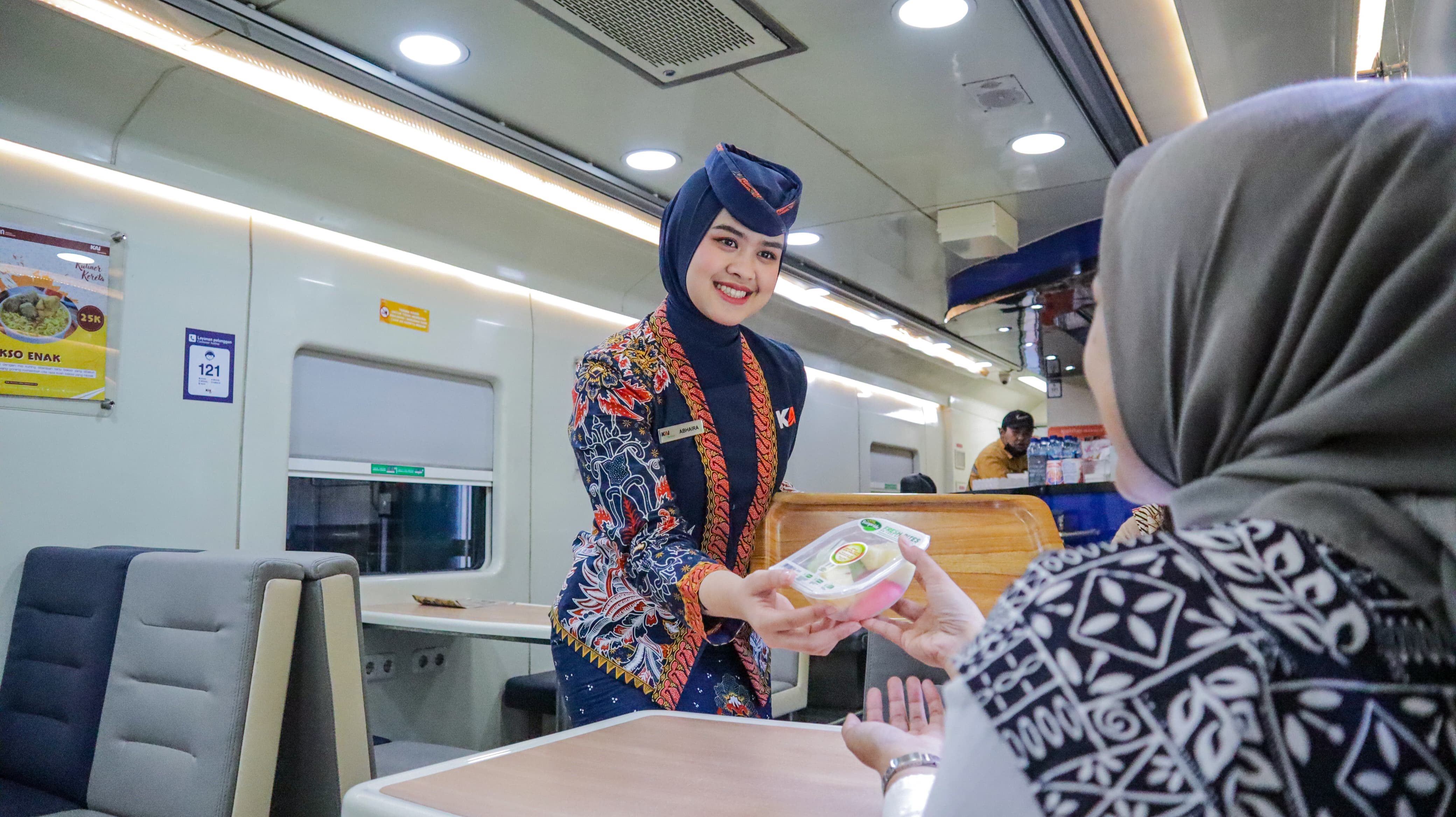 KAI Service Ajak Pelanggan Donasi Rp 100 untuk Berbagi Kebahagiaan saat Idul Adha