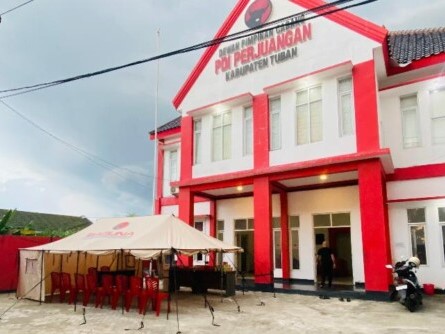 Posko Mudik DPC PDIP Tuban di Jalur Pantura Sediakan Cek Medis dan Perbengkelan