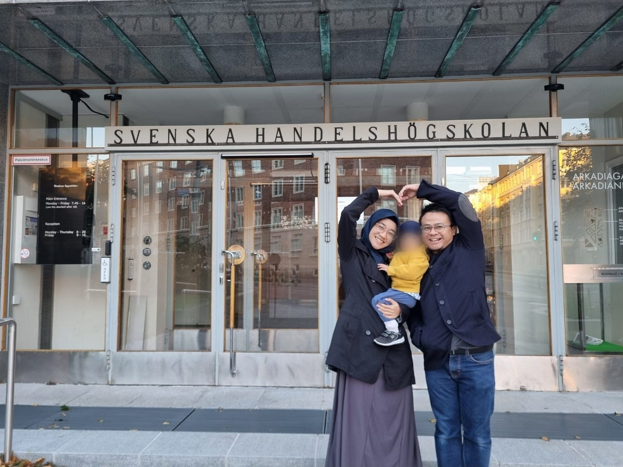 Cerita Diaspora oleh Mushonnifun Faiz Sugihartanto (5): Welcome, Negara Paling Bahagia!