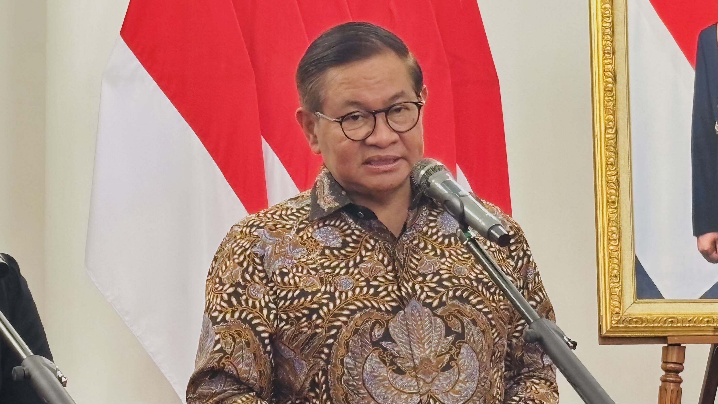 Pramono Kecewa Pertandingan Persija Vs Persib Dipindah ke Kaltim