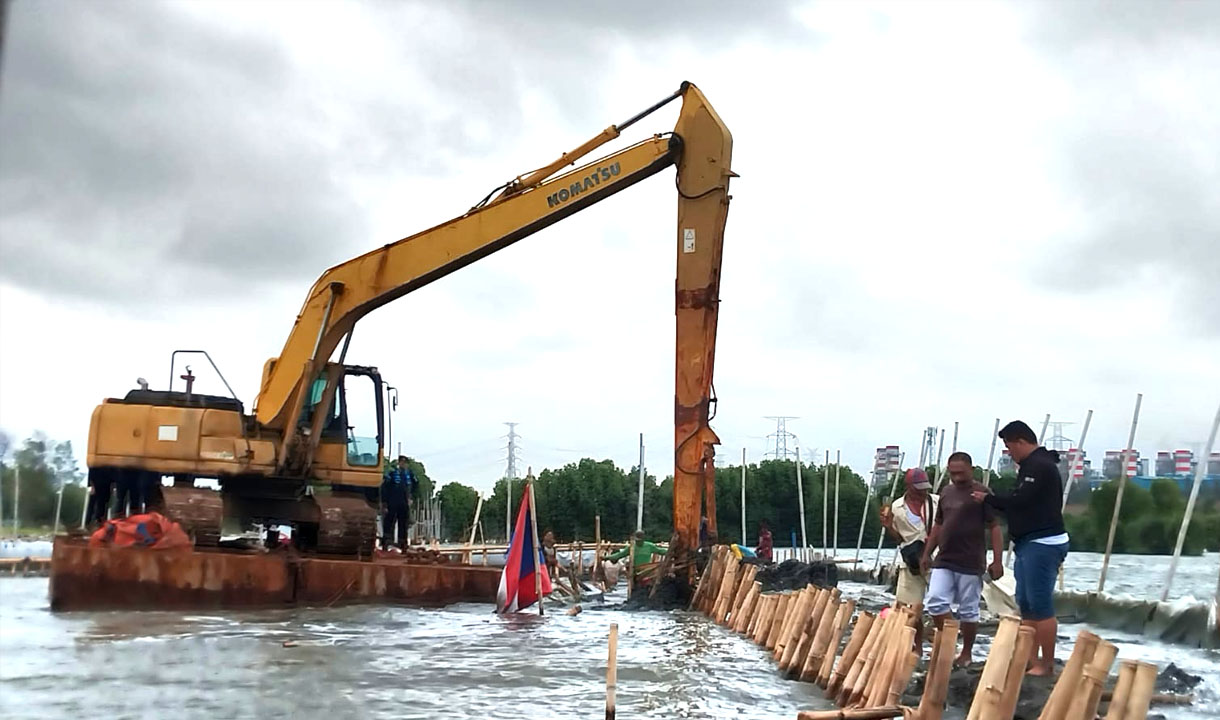 Pagar Laut 3,3 Km di Bekasi Dibongkar, KKP Tegaskan Sanksi Pemulihan Lingkungan