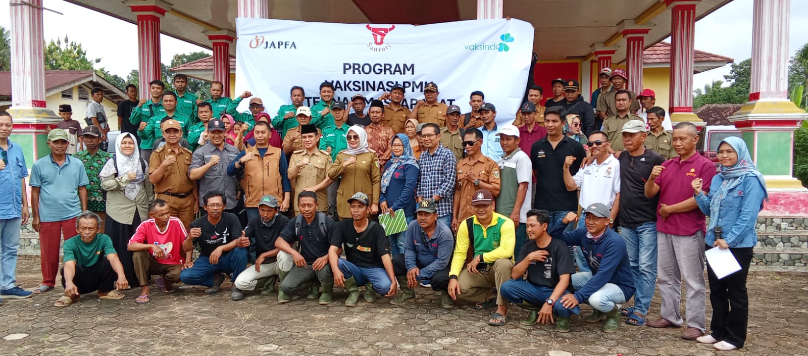 Cegah Penyakit Mulut dan Kuku, Santori Vaksinasi 2 Ribu Ternak Sapi dan Kambing Masyarakat di Lampung Tengah