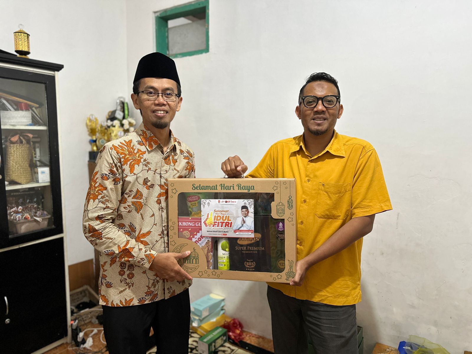 259 Parsel Lebaran untuk Relawan