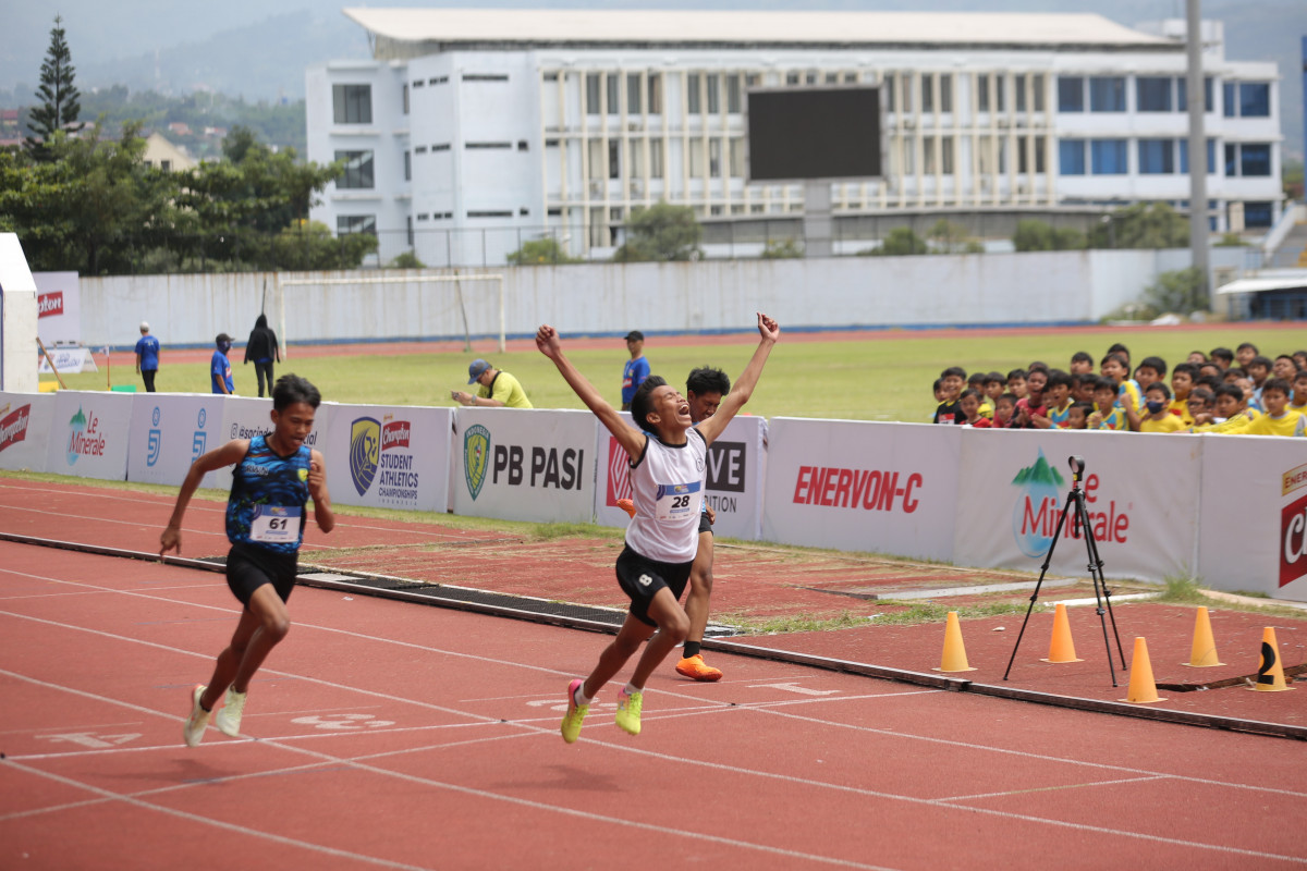 SMPN 1 Cirebon dan SMPN 1 Beber Sukses Raih Kampiun di Sprint 80 Meter