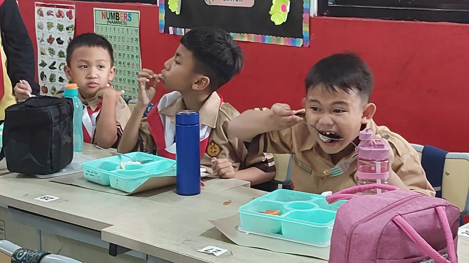 Pemkot Tangerang Lanjutkan Pembiasaan Makan Bergizi Gratis di Sekolah hingga 3 Bulan