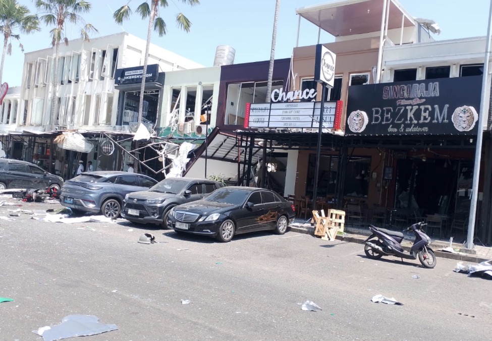 Surabaya Dikejutkan Ledakan, Polisi Dalami Dugaan Penyebabnya