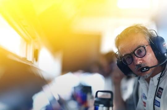 Dilema Red Bull Pasca-Austin: Frustrasi Pembalap dan PR Besar Laurent Mekies