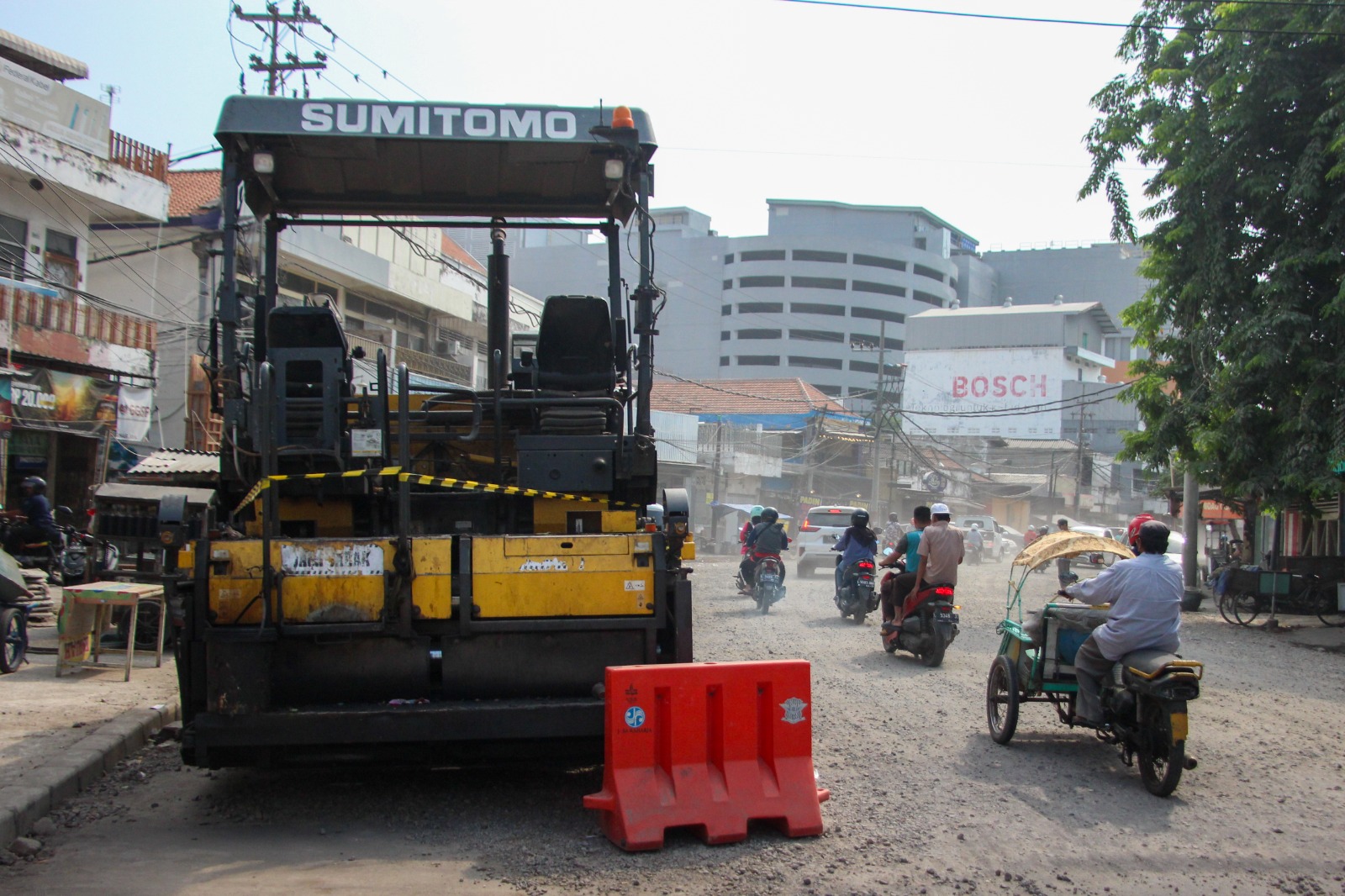 Dulu Surabaya Berbunga, Kini Surabaya Berdebu: Pemkot Janji Kebut Proyek Infrastruktur