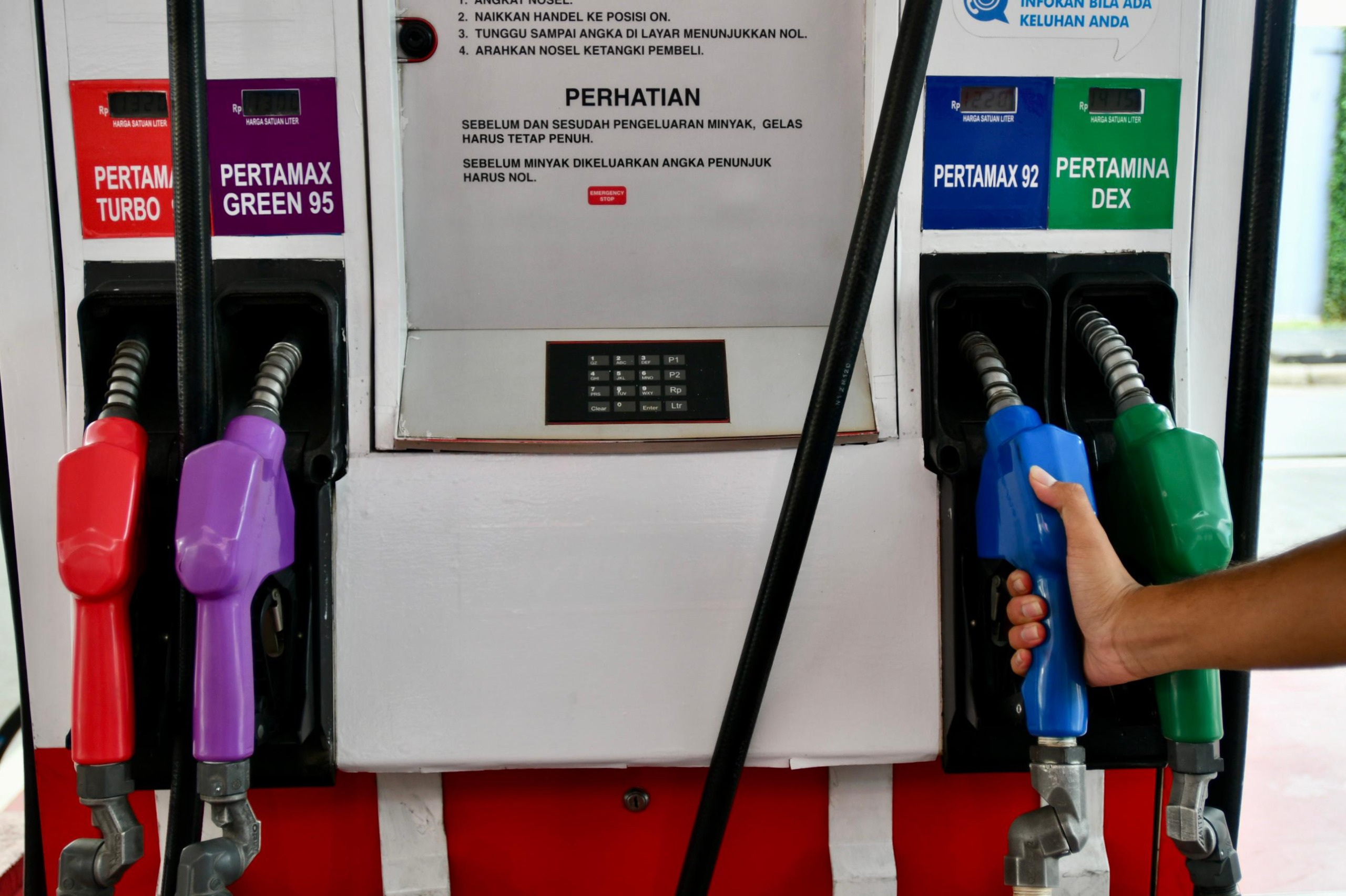 Pertamina Patra Niaga Tinjau Layanan SPBU MT Haryono, Wujud Apresiasi di Hari Pelanggan Nasional