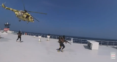 Pasukan Houthi Lompat dari Helikopter Bajak Kapal Israel di Laut Merah, Dibawa ke Pelabuhan Yaman 
