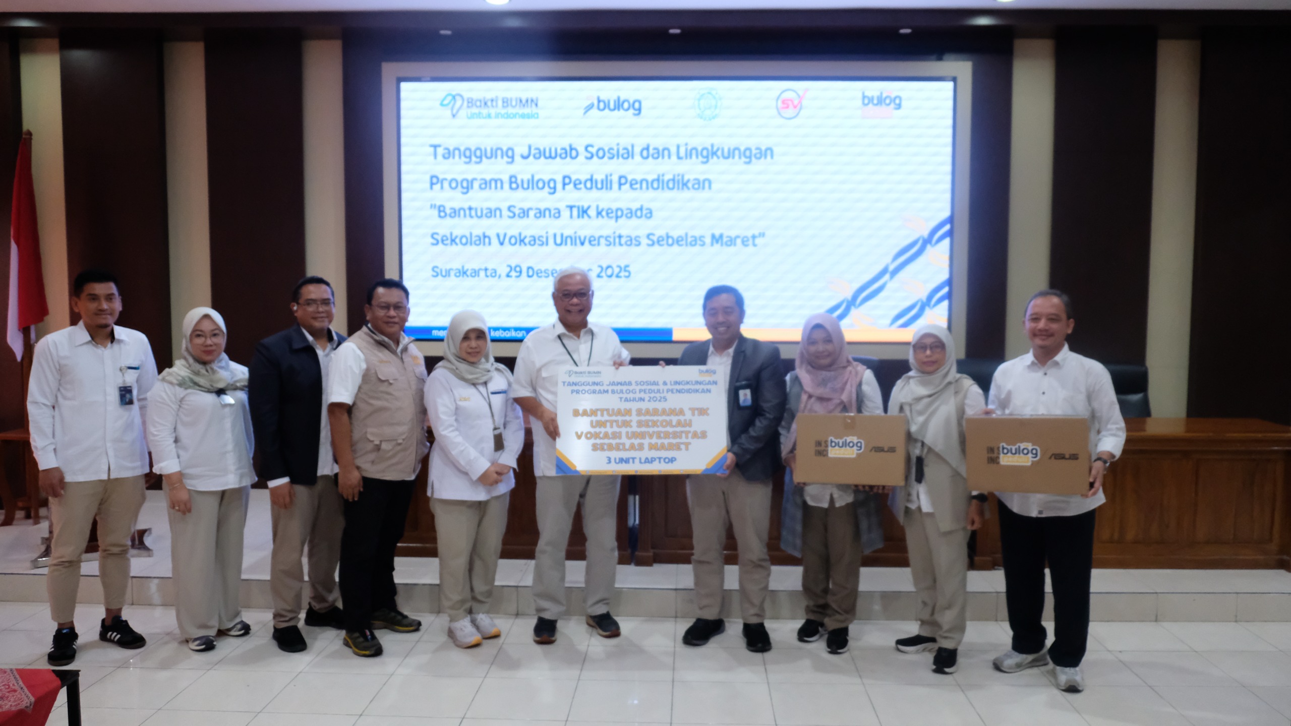 BULOG Peduli Pendidikan Perkuat Sarana TIK di Sekolah Vokasi UNS