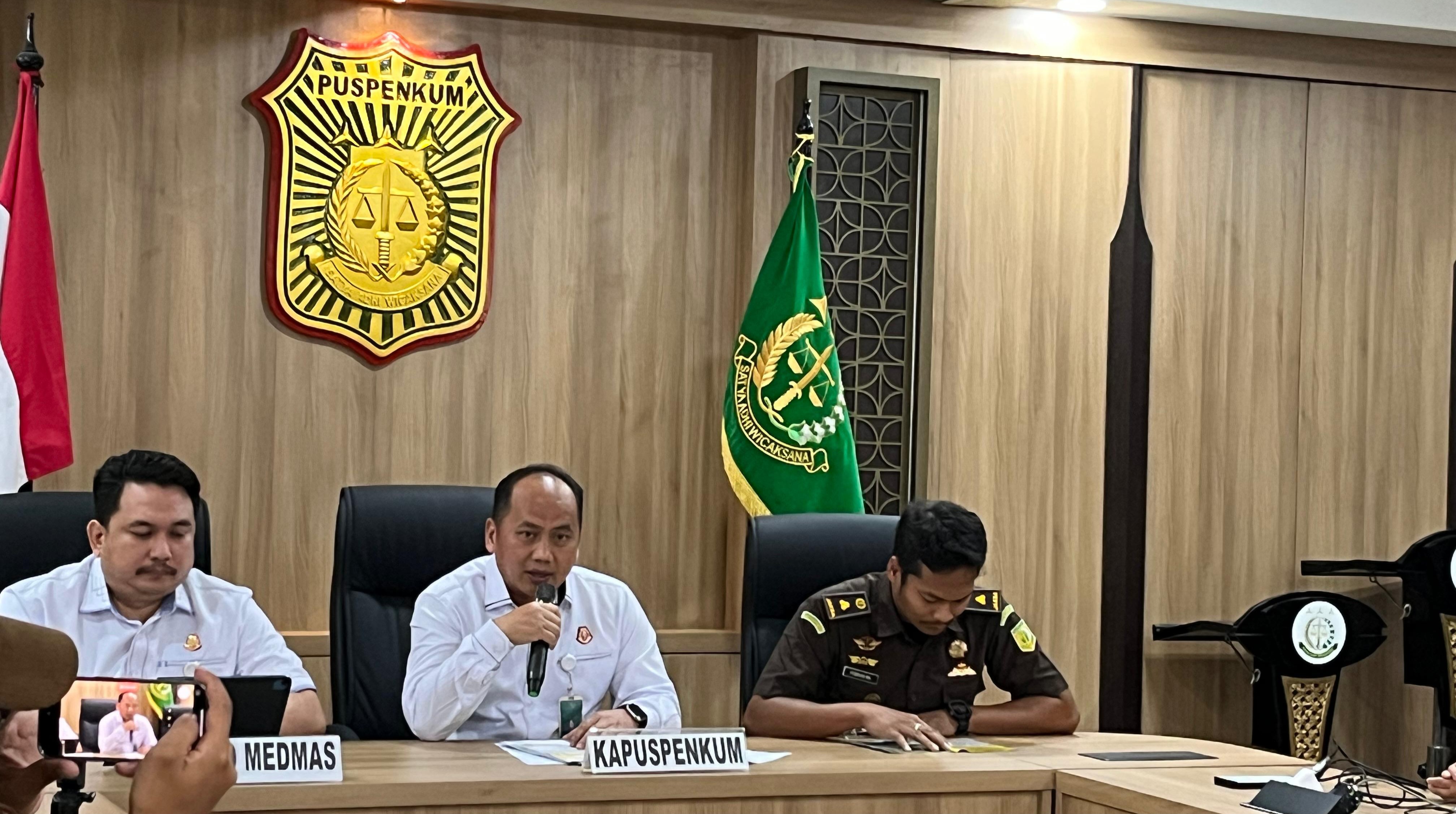 Meski Red Notice Terbit, Kejagung Tegaskan Tak Bisa Langsung Tangkap Riza Chalid!