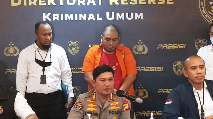 Terekam Umbar Senyum di Lift, Christian Rudolf Sempat Menyangkal Bunuh Ade Yunia