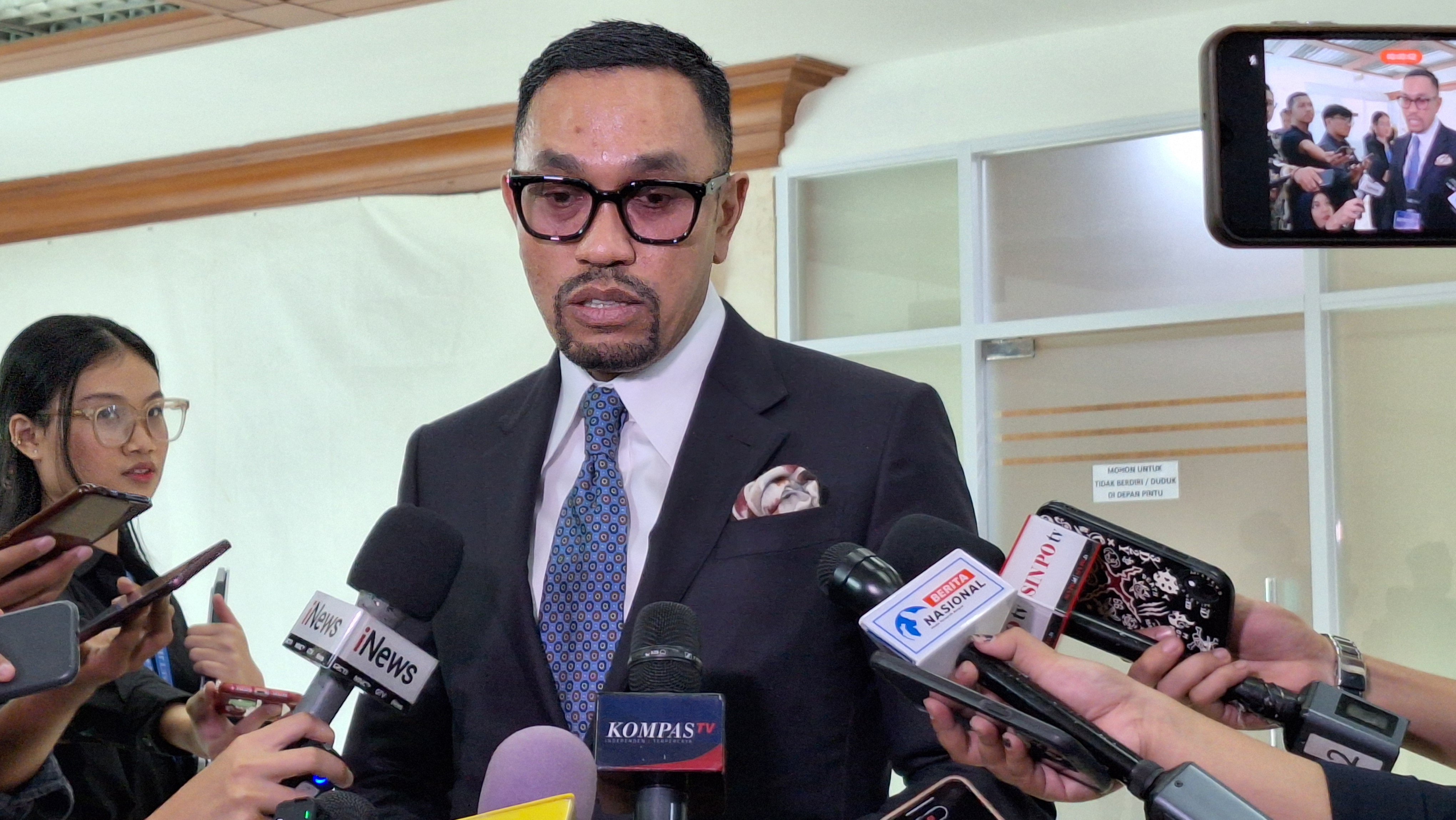 Rudy Masse Resmi Gantikan Sahroni di Komisi III DPR, Nasib Sahroni Masih Menggantung