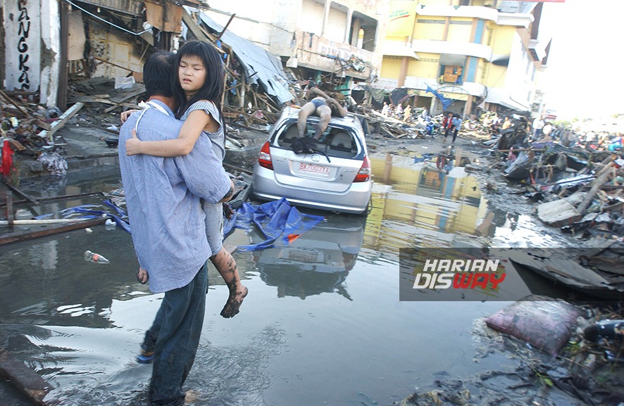 Kisah Jurnalis Foto Merekam Tragedi Tsunami Aceh, Dua Dekade Silam (2-habis): Semua Bingung di Tengah Bencana