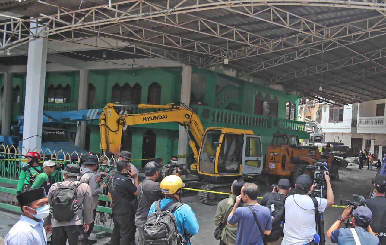 Kesaksian Warga Sebelum Ponpes Al-Khoziny Ambruk: Sudah Diperingatkan, Tapi Tak Digubris!