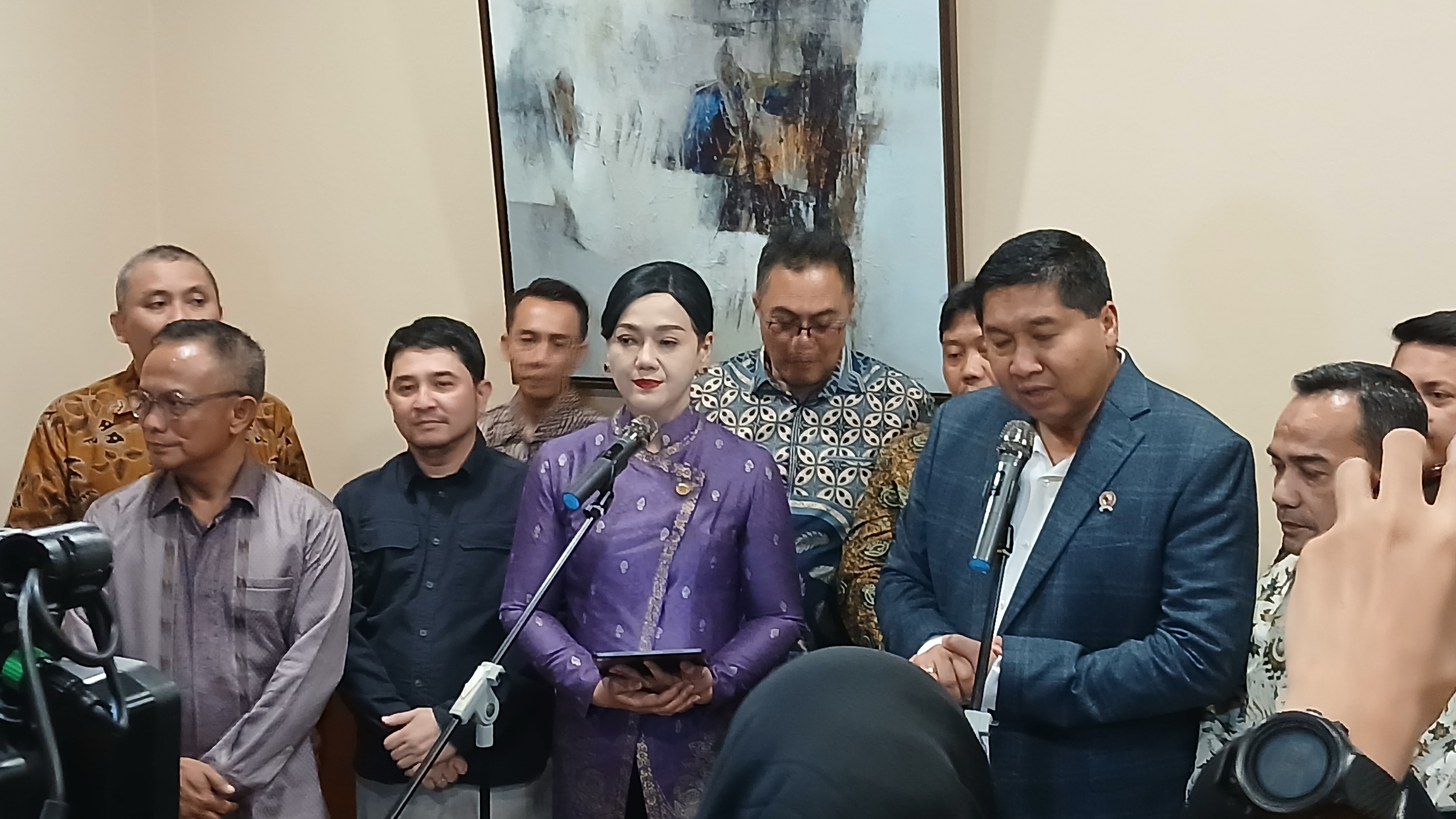 OJK Resmi Optimalkan SLIK, Perluas Akses Kredit untuk UMKM dan Program 3 Juta Rumah