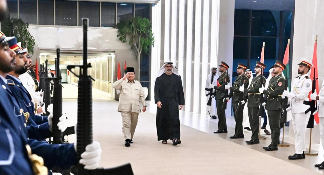 Presiden Prabowo Tiba di Abu Dhabi untuk Bertemu Presiden MBZ