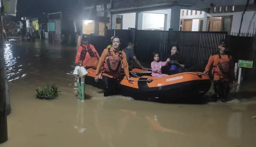  BPBD Kabupaten Bogor Laporkan Satu Warga Tertimbun Longsor Usai Hujan Deras