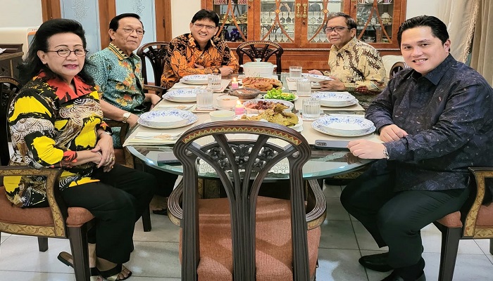 Cerita Mahfud MD Makan Malam Bareng Keluarga Gubernur DIY, Erick Thohir Sampai 'Langgar' Janjinya