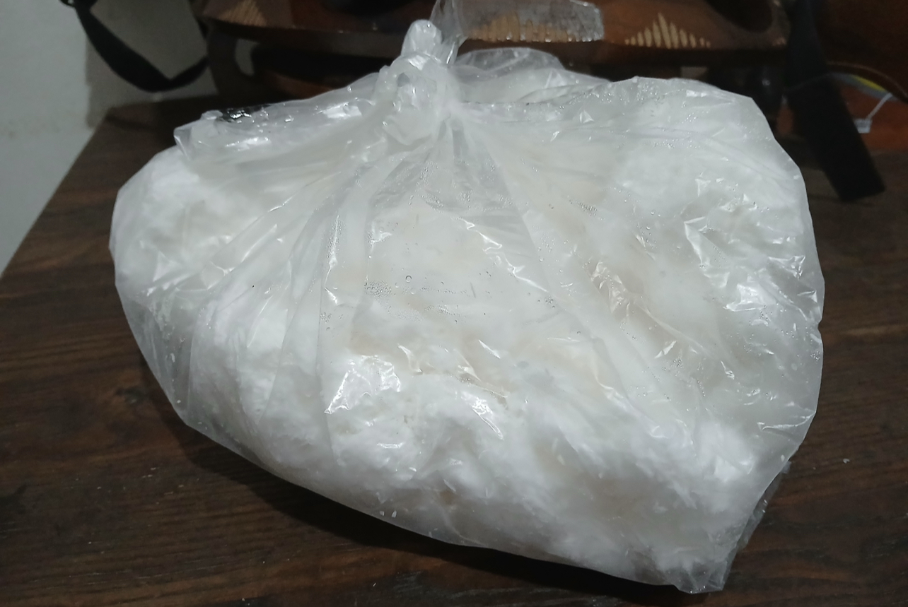 Harga Kelapa Bulat Melambung Tinggi, Pengusaha UMKM Beralih ke Santan Kemasan