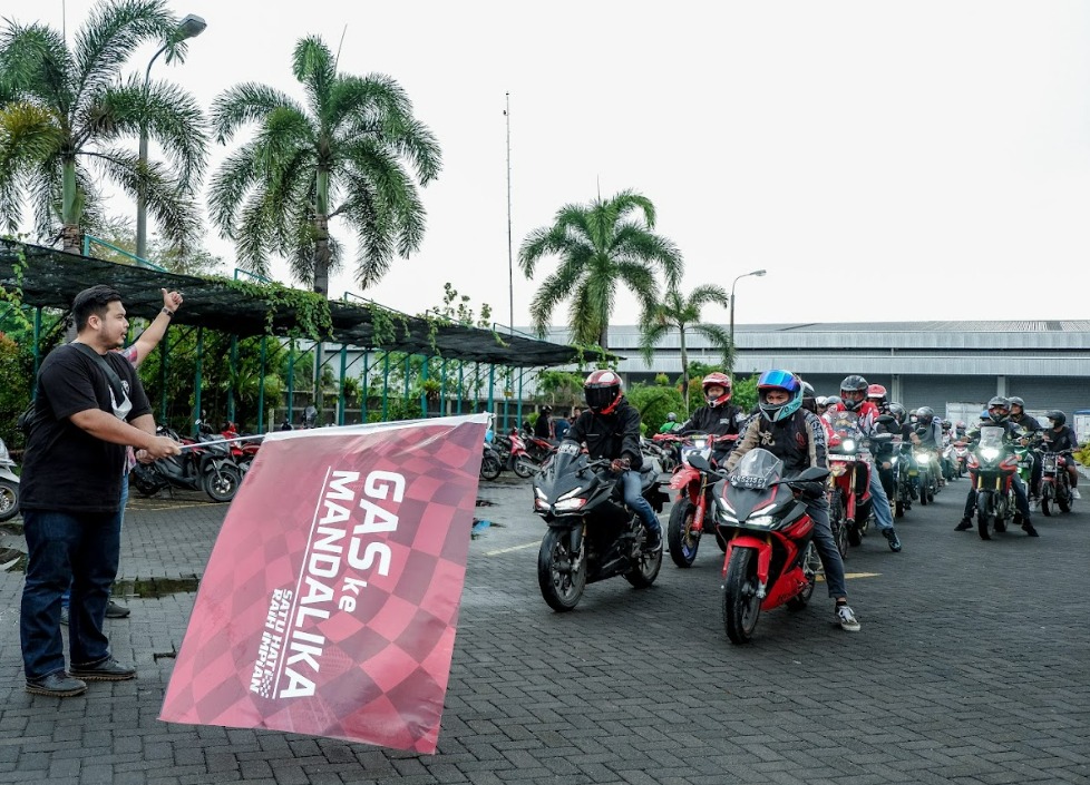 Sambut WSBK Mandalika, 50 Bikers Komunitas Honda Jelajahi Pulau Lombok