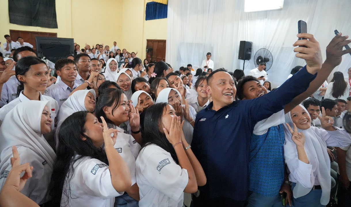 Bangun Masa Depan Sawit Indonesia melalui Pemuda, PalmCo Beri Beasiswa hingga Bimbingan Belajar