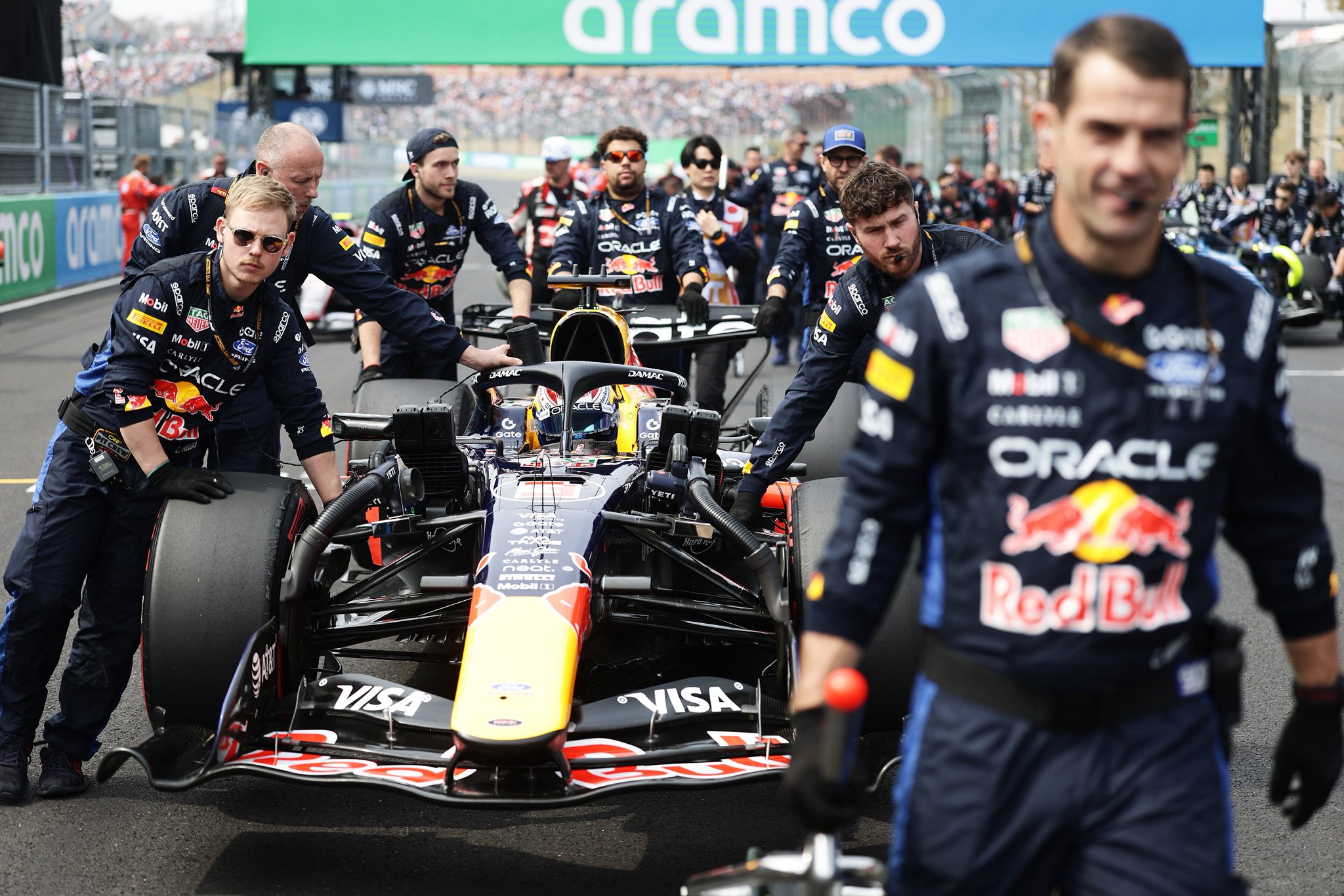 Red Bull Racing Hadapi Dilema RB22, Kencang di Lurus, Lemah di Tikungan