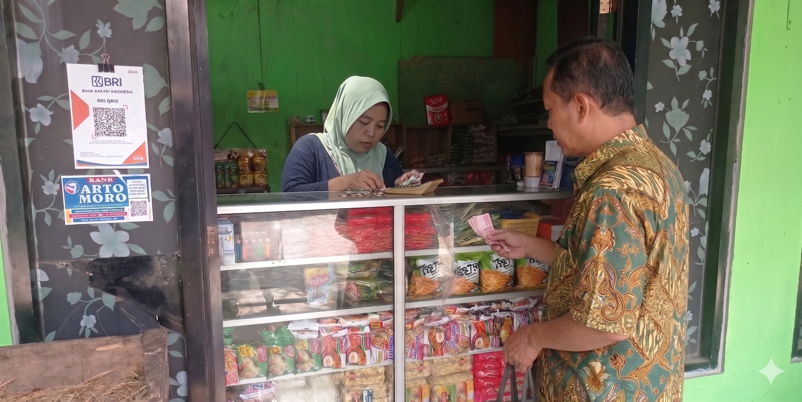 Holding Ultra Mikro Dorong UMKM Naik Kelas, Usaha Sembako Keluarga di Semarang Kian Berkembang