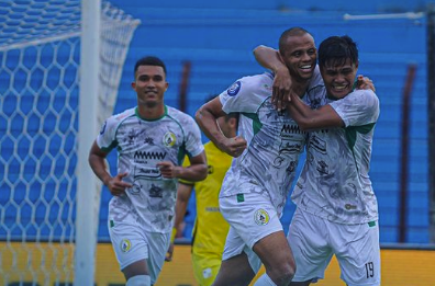 Barito Putera vs PSS 0-3: Super Elja Menggila, Hokky Caraka Nyekor Lagi