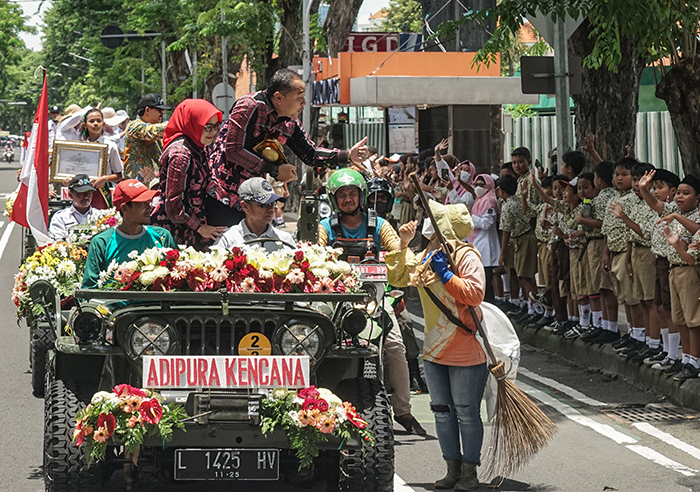 Adipura Kencana Kado Dua Tahun Cak Eri Cahyadi