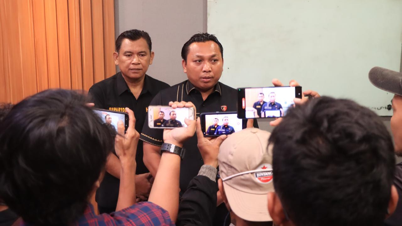 Pemalak Pedagang Sayur Pasar Baru Bekasi Ternyata Kakak Beradik: Sama-sama Hobi Nyabu!