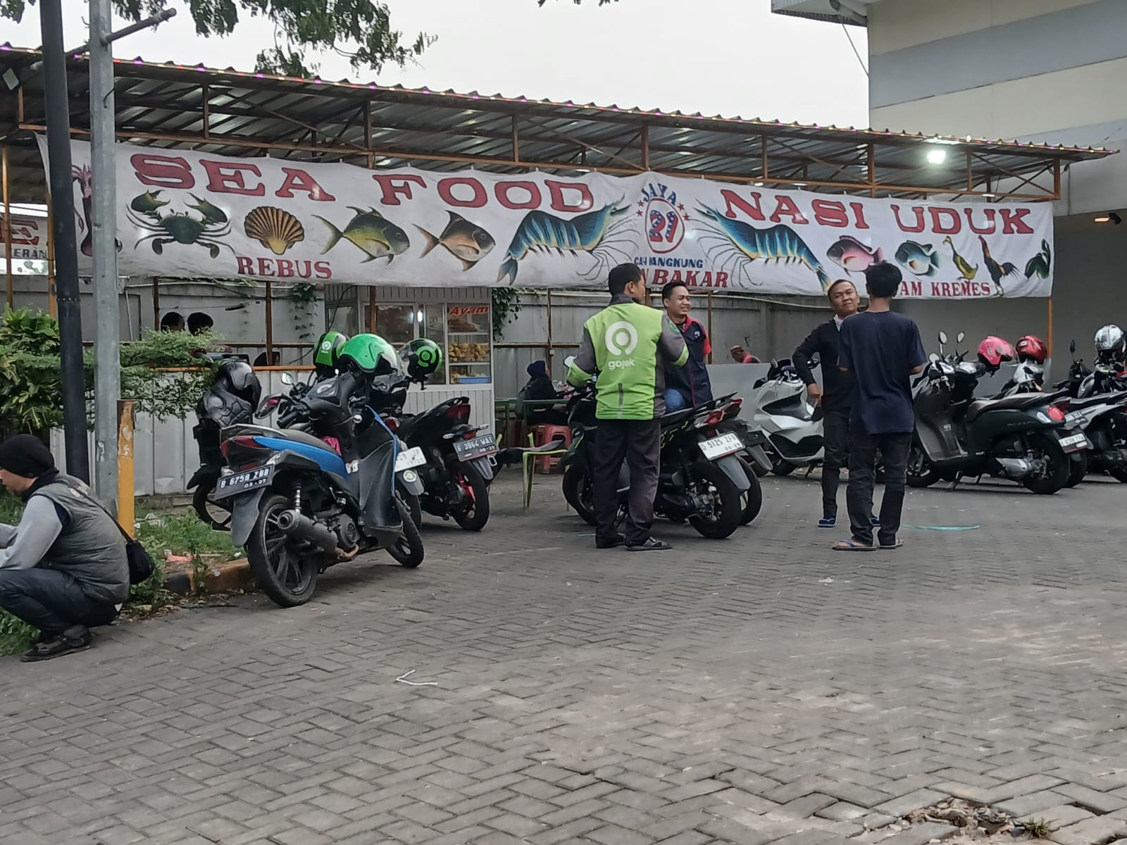 Ojol Belum Sejahtera, Tersandung Penurunan Orderan hingga Pemotongan Tarif