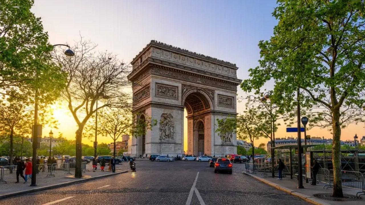 10 Negara yang Sering Dikunjungi Turis, Referensi untuk Liburan Nataru 2025/2026