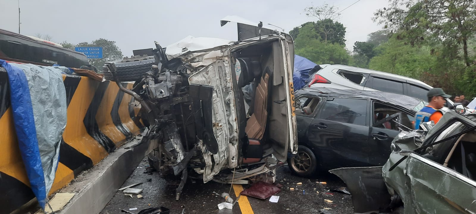 Korban Luka Kecelakaan di Tol Cipularang Bertambah Jadi 28 Orang, Begini Kondisi Keseluruhan