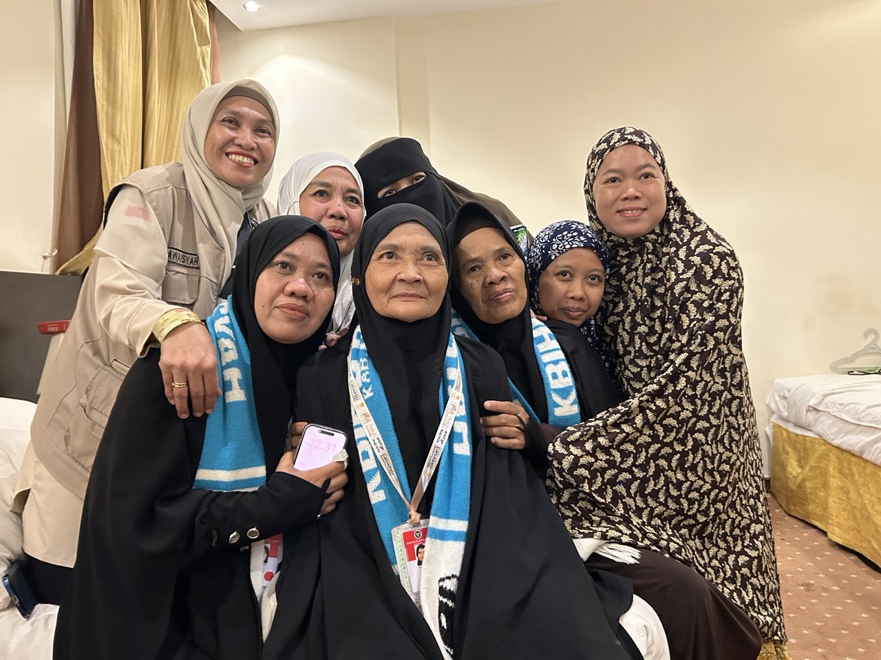 Air Mata Jumariyah Saat Melihat Ka’bah, Jemaah Lansia Asal Maros yang Nabung Puluhan Tahun