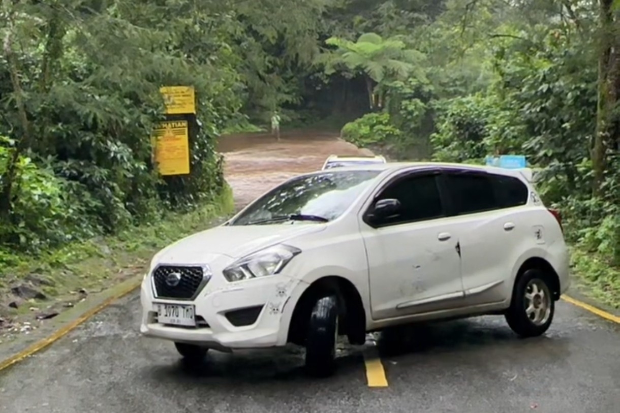 Viral! Taman Safari Indonesia di Bogor Banjir, Akses Ditutup