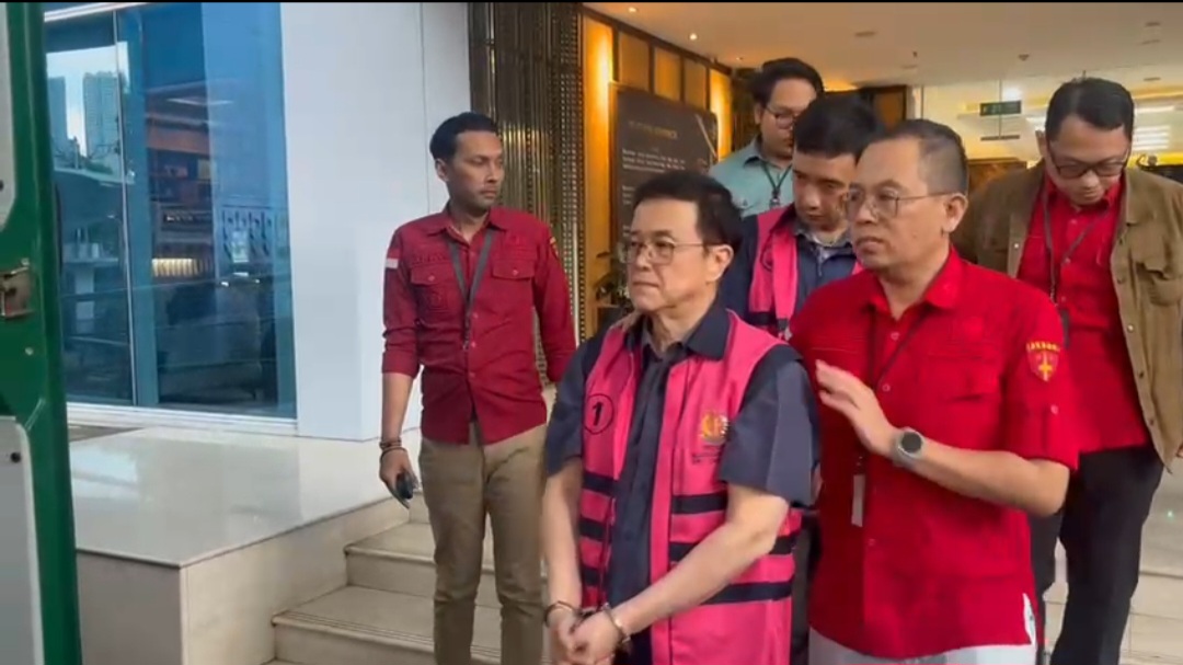 Kejati Jakarta Tetapkan 3 Tersangka Kasus Korupsi LPEI, Negara Rugi Rp 9,9 Miliar!