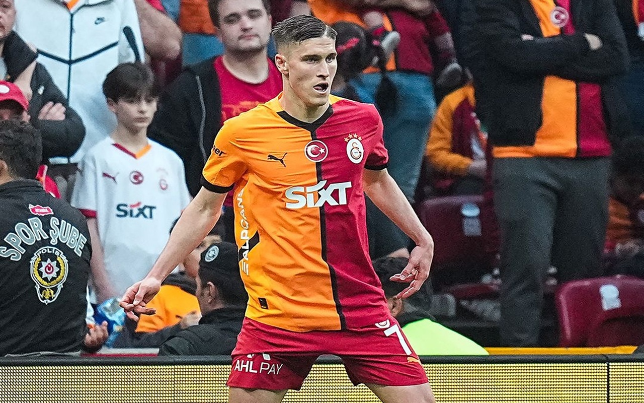 Darurat Pemain! Liverpool Cari Bek Kanan Baru Jelang Deadline Transfer Januari 2026