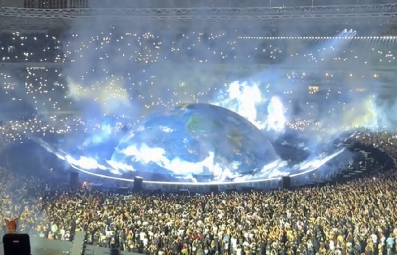 Datangkan Puluhan Ribu Wisatawan Asing, Perputaran Uang Konser Ye dan JRF Capai Rp150 Miliar