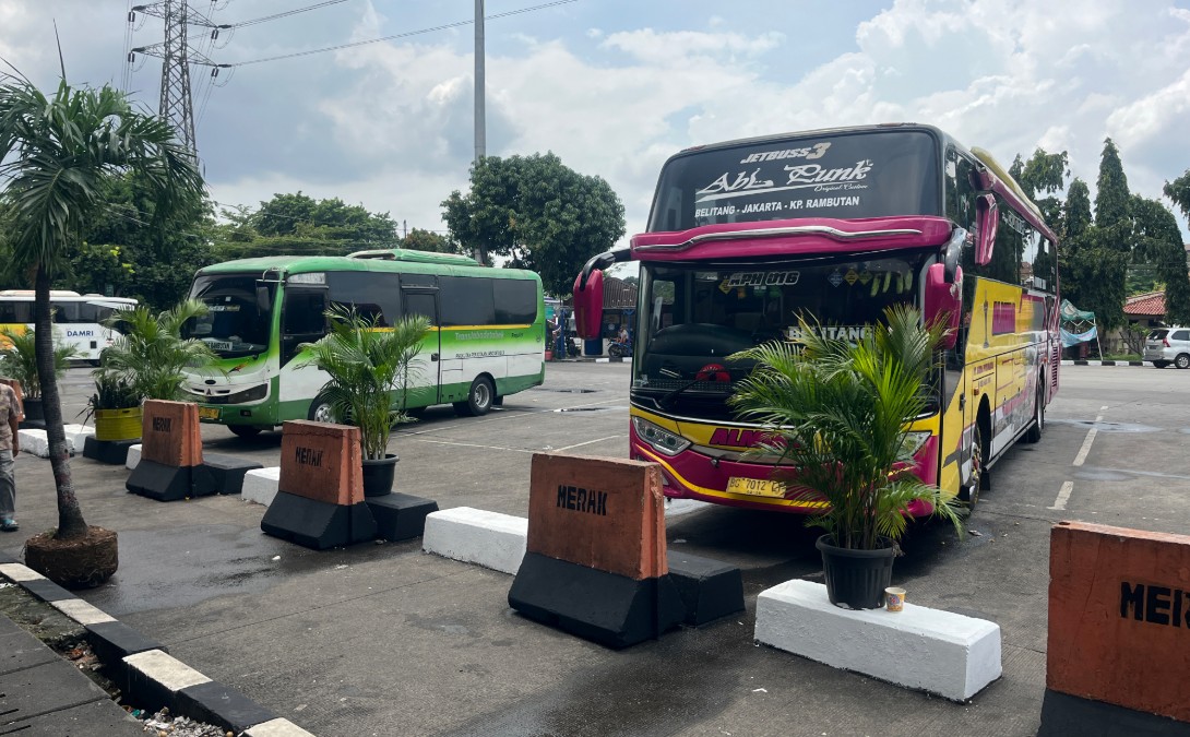 Arus Mudik Nataru 2026 di Terminal Kampung Rambutan Tembus 2.530 Penumpang, Padang Jadi Tujuan Terbanyak!