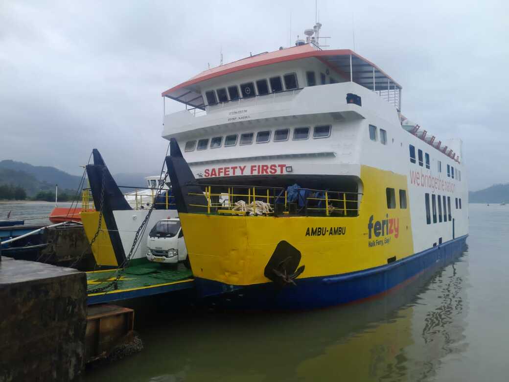 ASDP Tetap Beroperasi di Tengah Cuaca Ekstrem, Mobilitas dan Bantuan Logistik ke Sumatera Terjaga