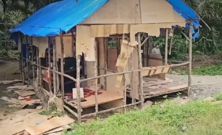 Puluhan Ibu-Ibu di Aceh Rusak Kafe Tempat Maksiat