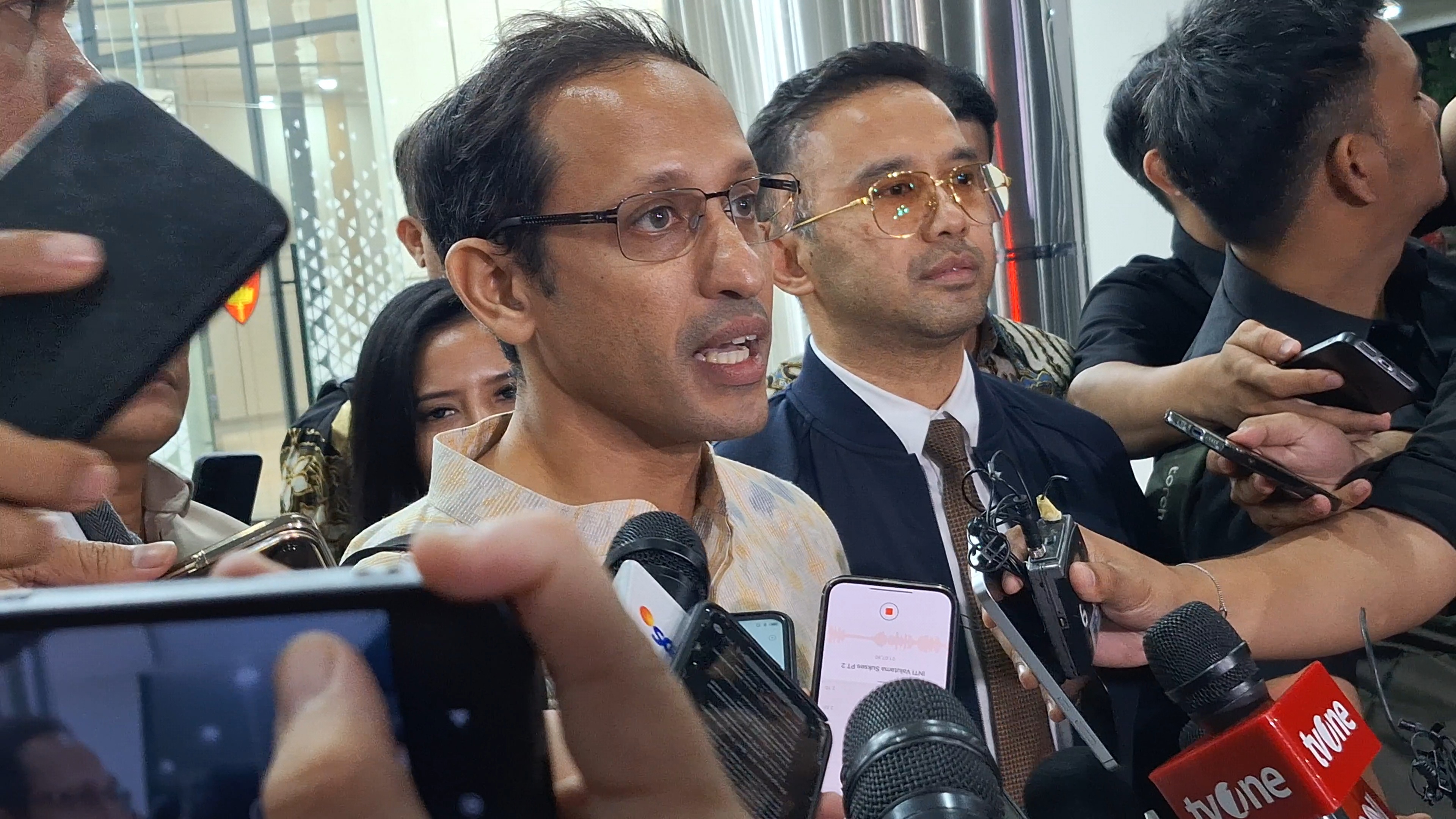 Diperiksa 12 Jam, Nadiem Tegaskan Kooperatif Jika Diperiksa Lagi dalam Kasus Dugaan Korupsi Pengadaan Laptop