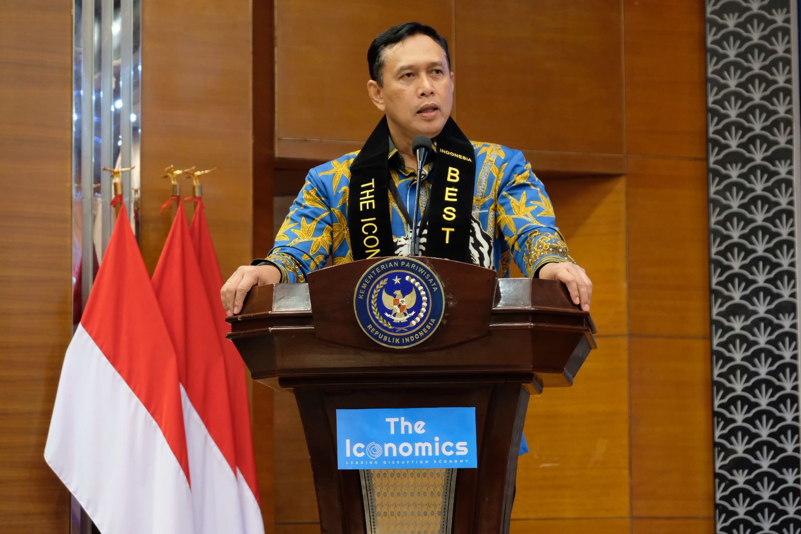 Dirut BULOG Raih 'Indonesia Best 50 CEO Awards 2026', Perkuat Capaian Rekor Stok Beras 5 Juta Ton