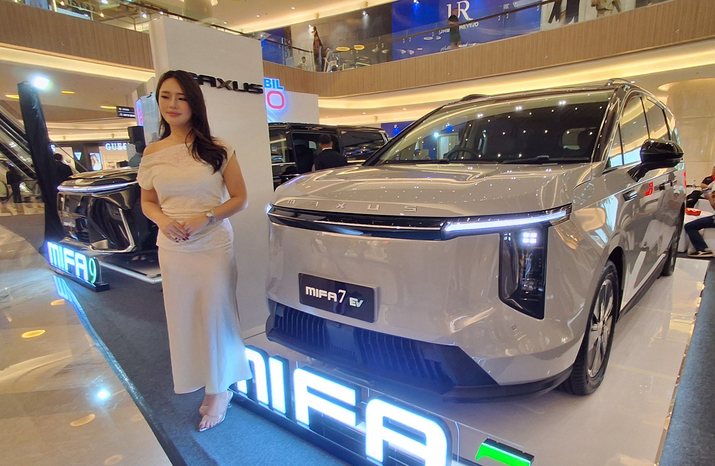 Rekomendasi 3 Mobil Listrik Seharga Rp700 Jutaan: Maxus MIFA 7, HYPTEC HT, dan JAC T9 EV