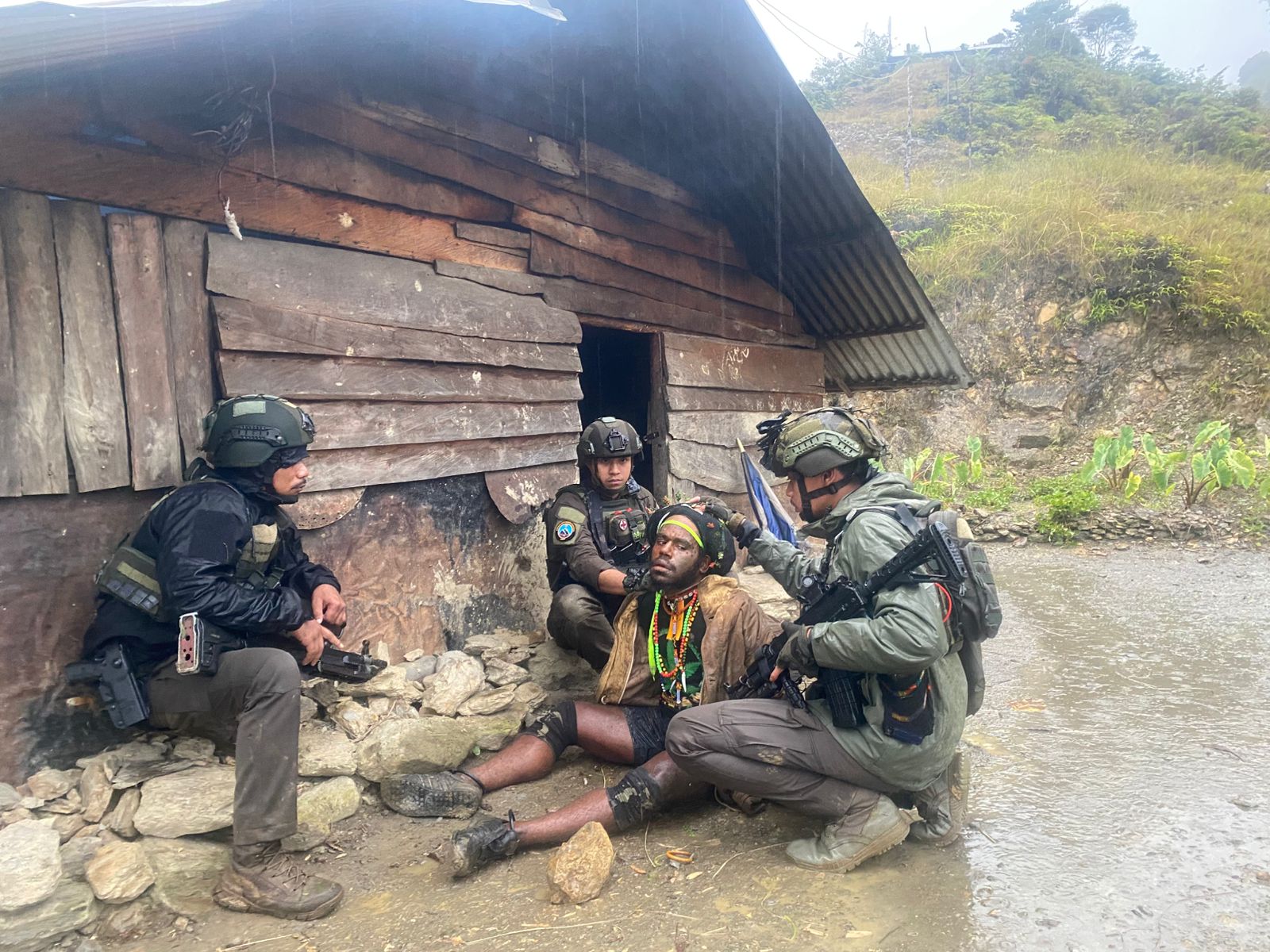 Pelarian Berakhir! Male Telenggen, Buron KKB Puncak Jaya Dibekuk Satgas Damai Cartenz